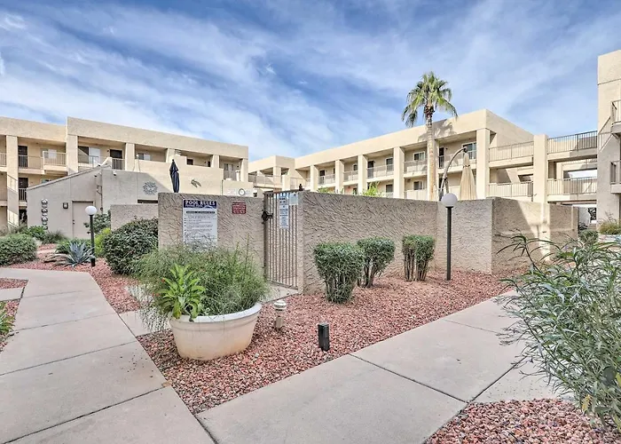 1 Mi To Old Town: W/ Pool Access Holiday home *