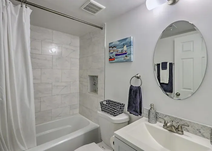 1 Mi To Old Town: W/ Pool Access Holiday home *