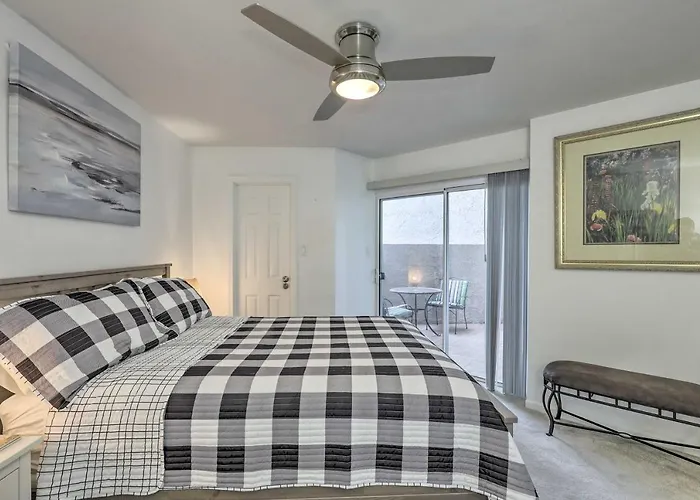 1 Mi To Old Town: W/ Pool Access Scottsdale