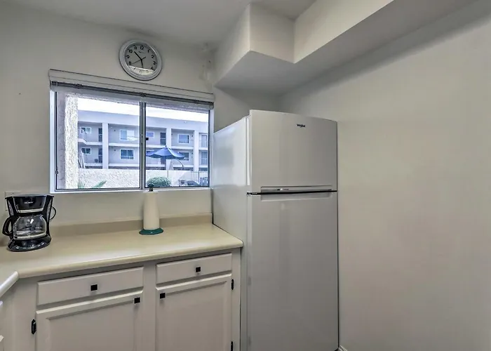 1 Mi To Old Town: W/ Pool Access Holiday home