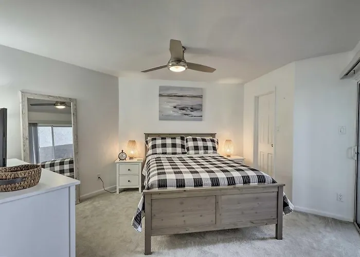 1 Mi To Old Town: W/ Pool Access
