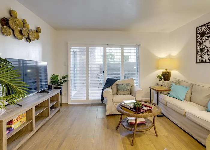 1 Mi To Old Town: W/ Pool Access Scottsdale