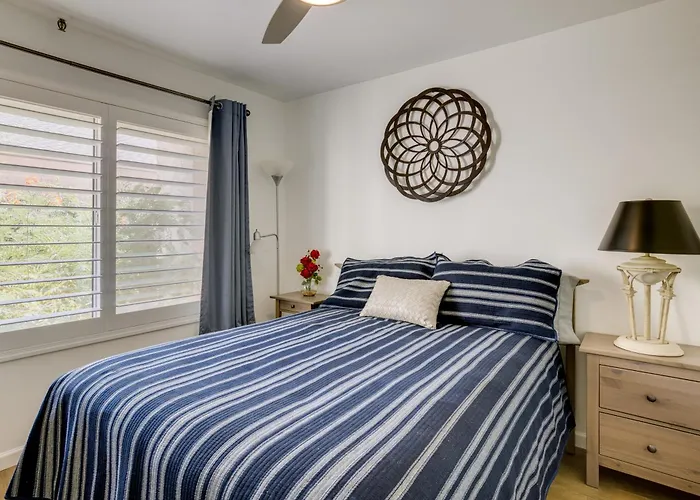1 Mi To Old Town: W/ Pool Access