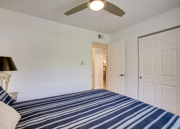 1 Mi To Old Town: W/ Pool Access